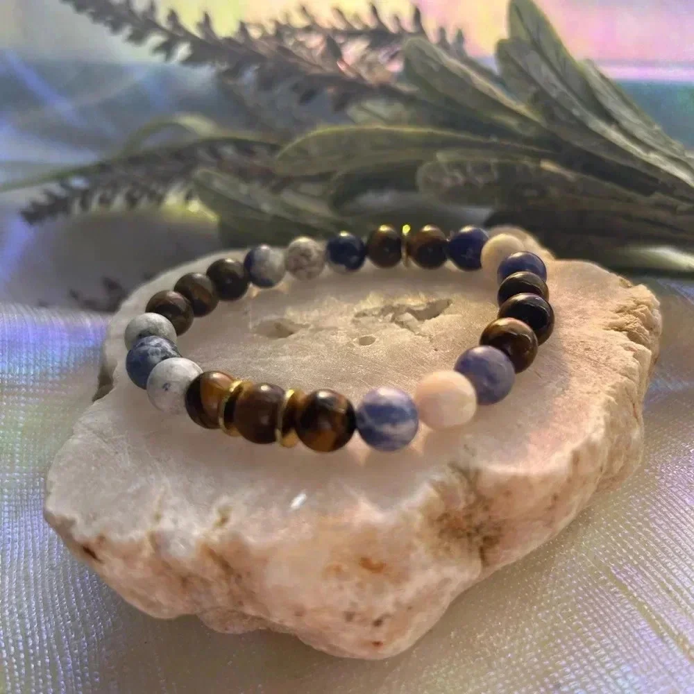 Handmade Snowflake sodalite + tiger’s eye Bracelet ❄️